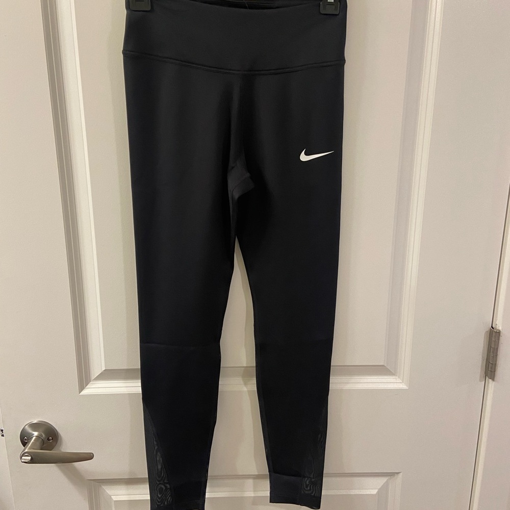 Nike Dri-FIT One Mid-Rise Leggings NWT